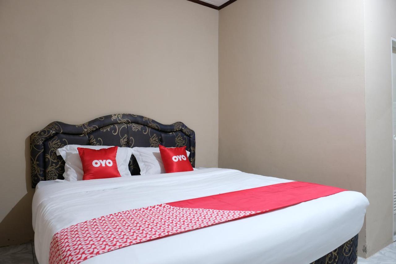 Oyo 1851 Homestay Joss Tanjungbinga Экстерьер фото