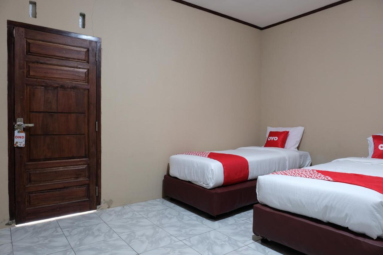 Oyo 1851 Homestay Joss Tanjungbinga Экстерьер фото