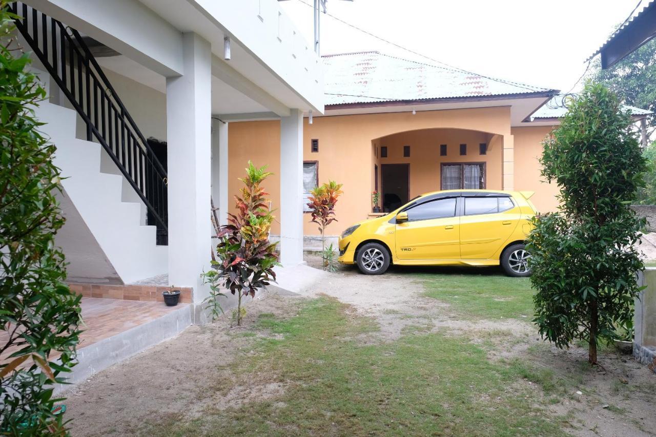 Oyo 1851 Homestay Joss Tanjungbinga Экстерьер фото